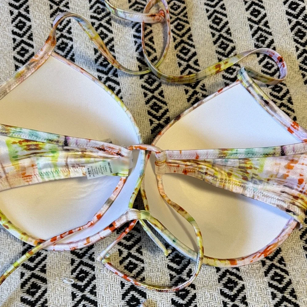 Colorful Patterned Bikini Set - Picture 5 of 6